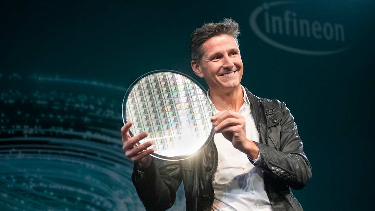 Andreas Urschitz with wafer