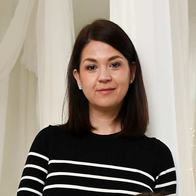 Adrienn, Communication Specialist