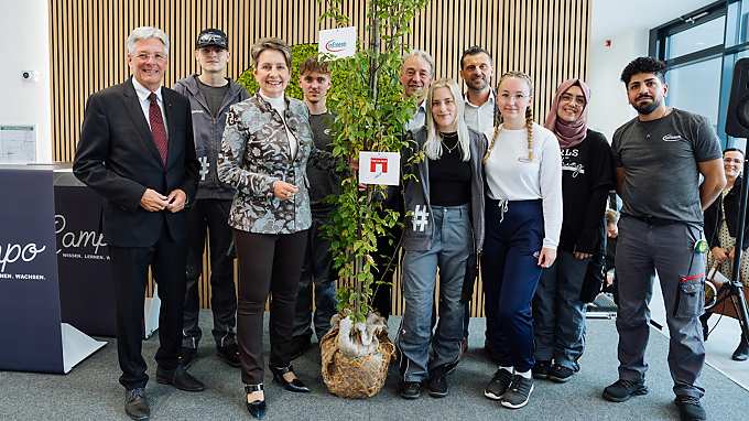 Opening Campo with Infineon Apprenitce