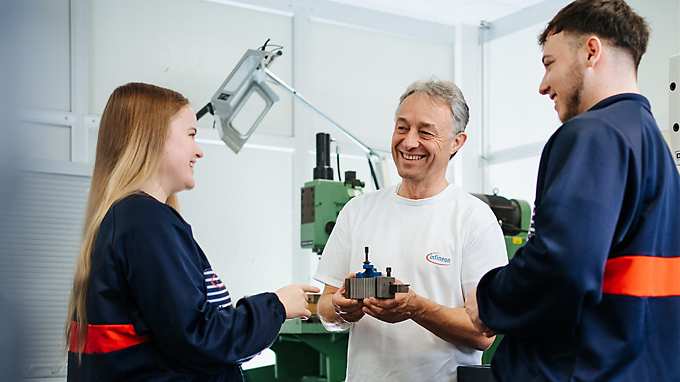 Carreer in sweat pants