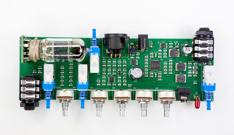 DEMO_BASSAMP_60W_MA12070