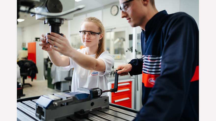Die Ausbildung der Doppellehre "Elektrotechnik & Metalltechnik" findet am Infineon Lehrlingscampus in Villach statt.