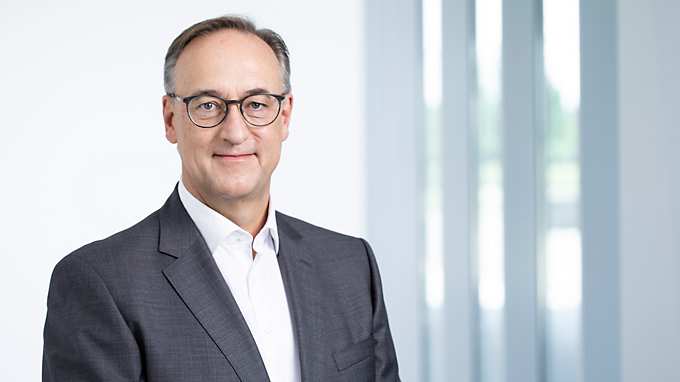 dr helmut gassel
