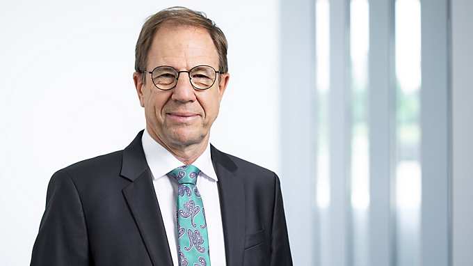 Dr. Reinhard Ploss