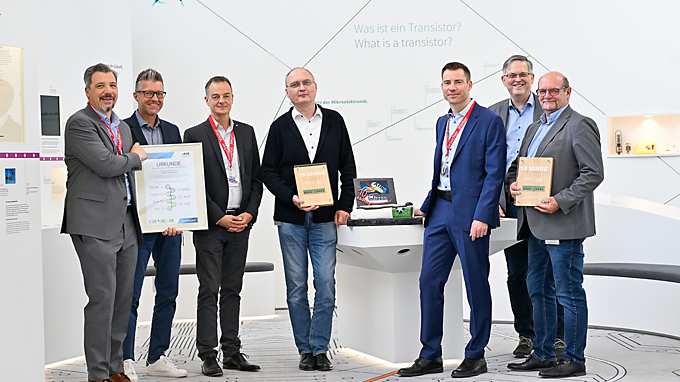 CSR Zertifikat 2023 und Award für 10 Jahre Partnerschaft