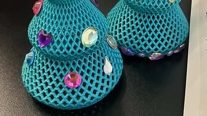 Christmas tree developed at Hachilabo workshop