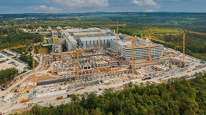 Infineon's smart power fab in Dresden