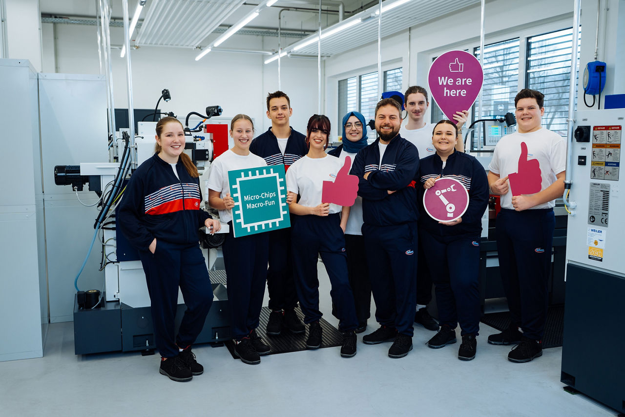 Unsere Lehrlinge der Doppellehre „Elektrotechnik & Metalltechnik“ freuen sich über den Umzug in den neuen Lehrlingscampus.