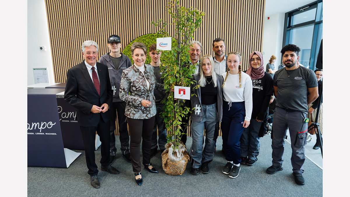 Feierliche Eröffnung des Campo im Technologiepark Villach mit Sabine Herlitschka (Vorstandsvorsitzende Infineon Austria), Thomas Reisinger (Vorstand für Operations Infineon Austria) und Landeshauptmann Peter Kaiser.