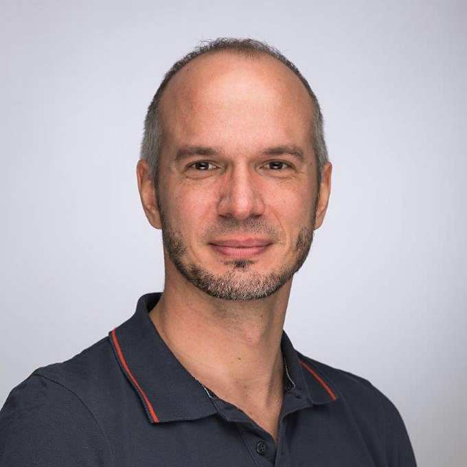  Thomas, Team Lead Analog Layout Design