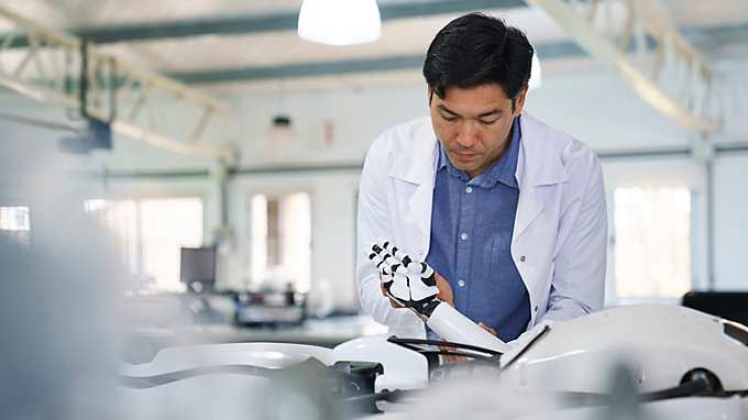 휴머노이드 로봇을 위한 인피니언의 모터 제어 솔루션