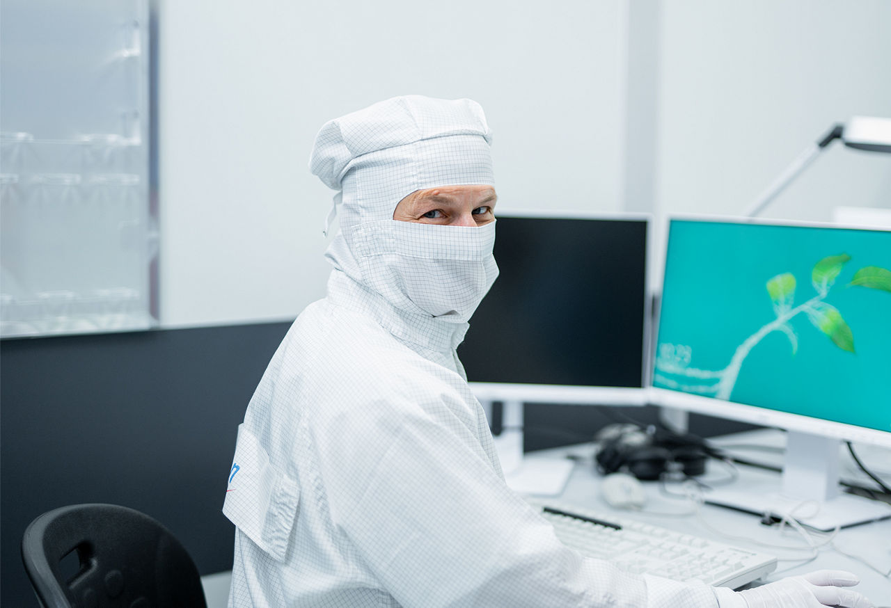 A researcher at Infineon