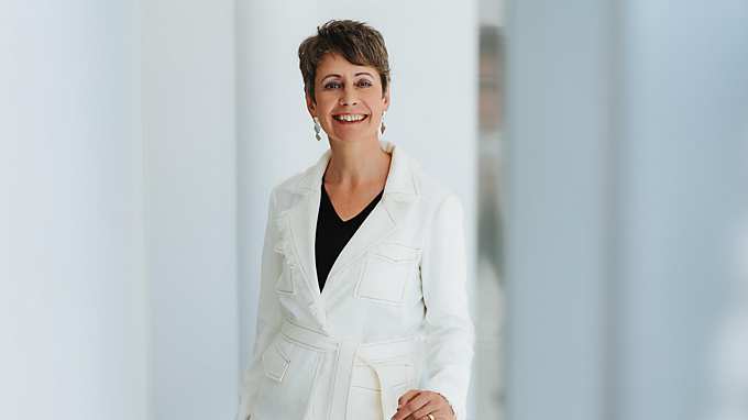 Sabine Herlitschka portrait picture - 9