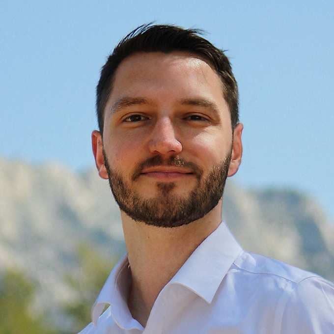 Clément, Senior Analog Design Manager in Provence