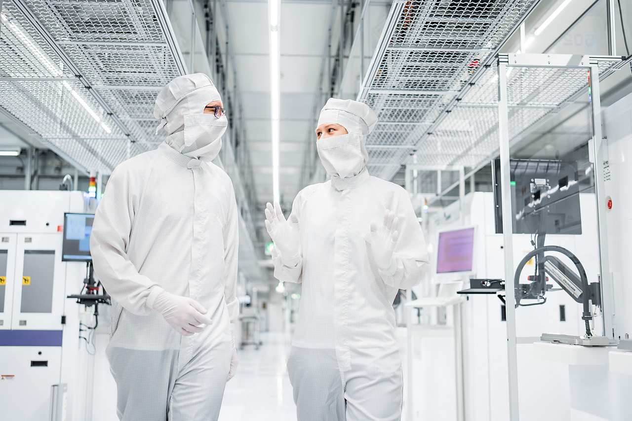 clean room Infineon Dresden